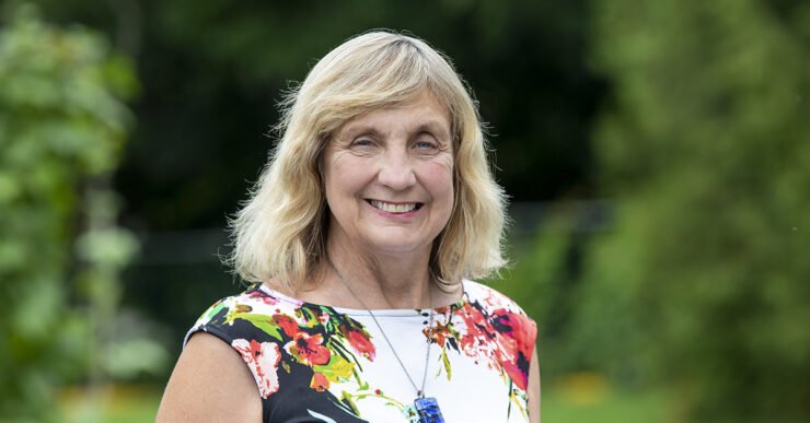 Headshot of Professor Elizabeth Kristjansson