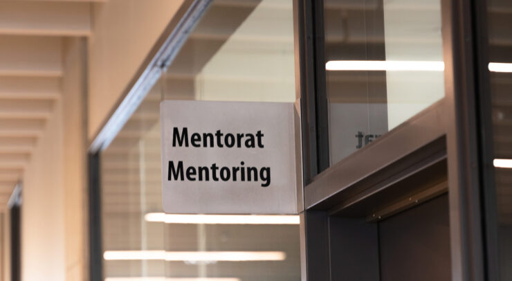 Mentoring Sign at uOttawa