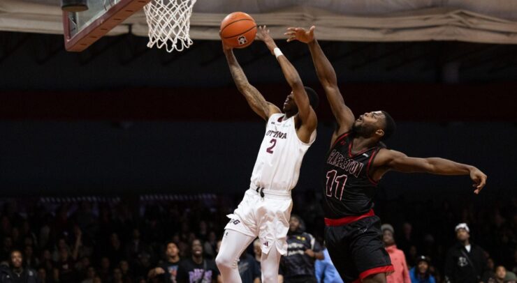 kevin otoo goes for dunk