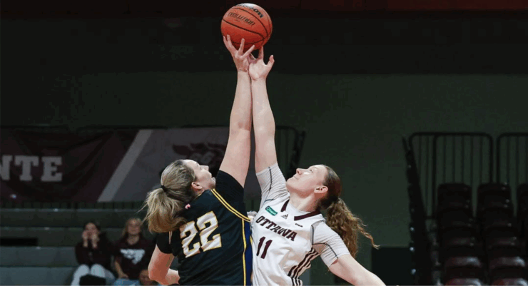 Coming off a loss on the road to the Guelph Gryphons the week prior, the Gee-Gees women’s basketball team was back at Montpetit Hall this past Friday for their season home opener against the Laurentian Voyageurs.